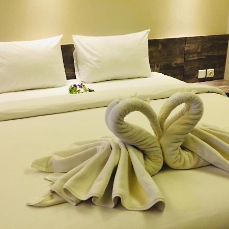 Quins Style Resort Belitung Tanjungbinga Ngoại thất bức ảnh